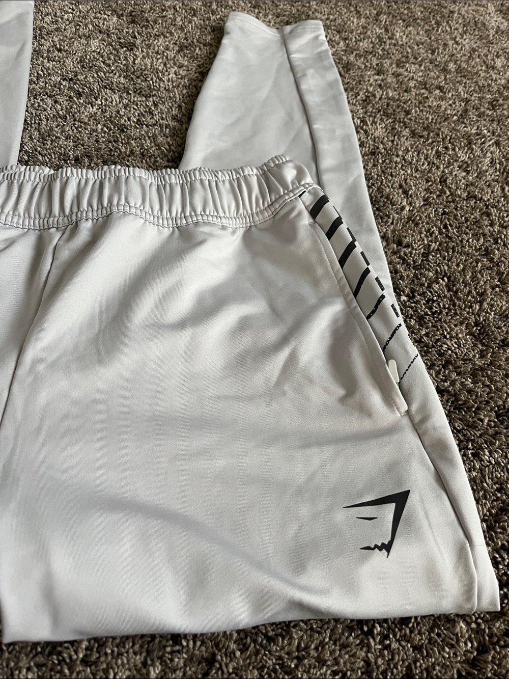 Gymshark Light Gray Performance Joggers
Medium. Mens - Picture 2 of 7